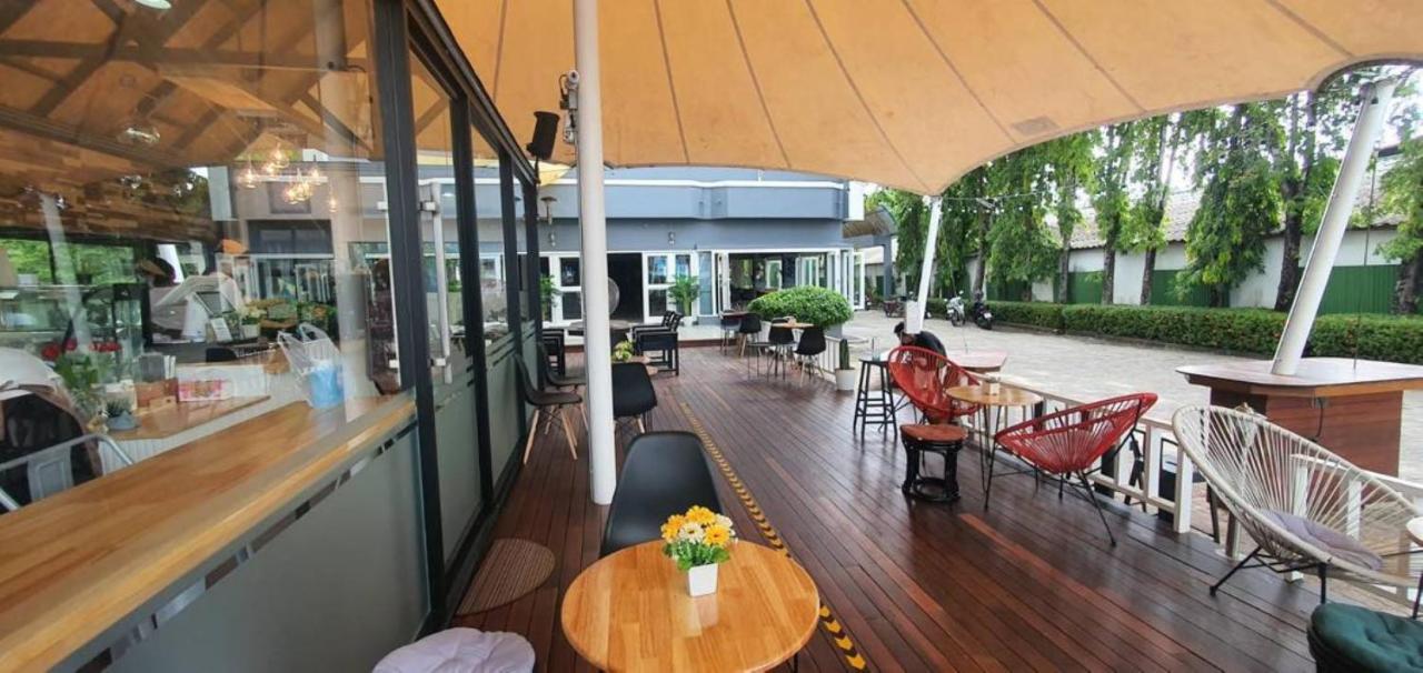 Nora Bukit Hotel Phuket Exterior foto